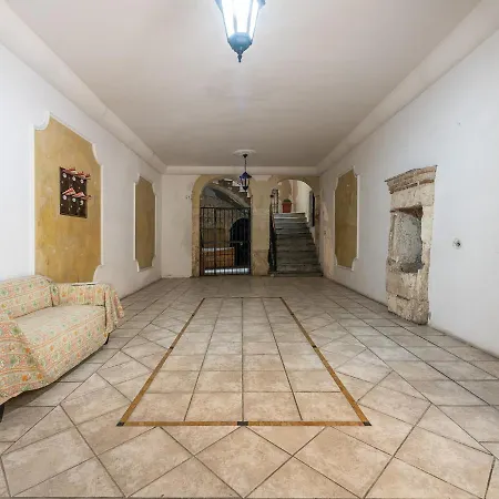 Διαμέρισμα Cozy Castle Loft *