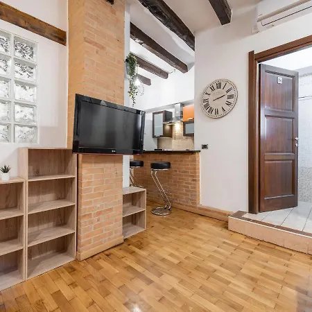 Cozy Castle Loft Appartamento *